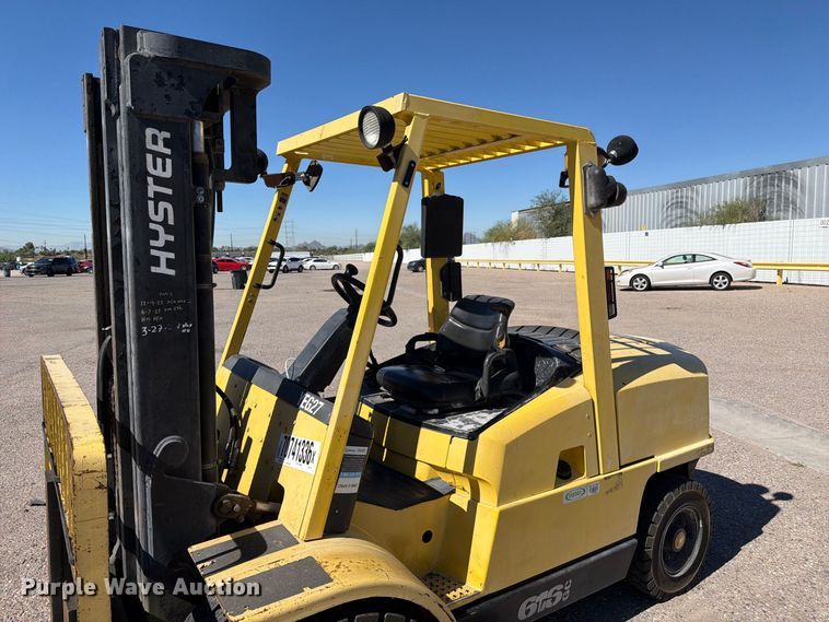 image for item YA5357 2002 Hyster H100XM forklift