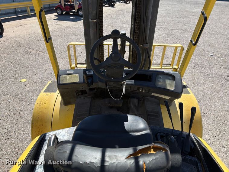 image for item YA5357 2002 Hyster H100XM forklift