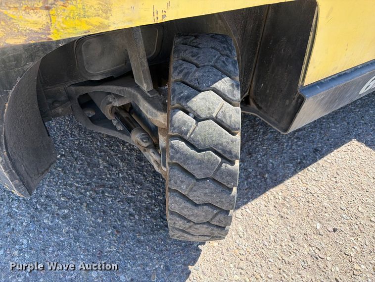 image for item YA5357 2002 Hyster H100XM forklift