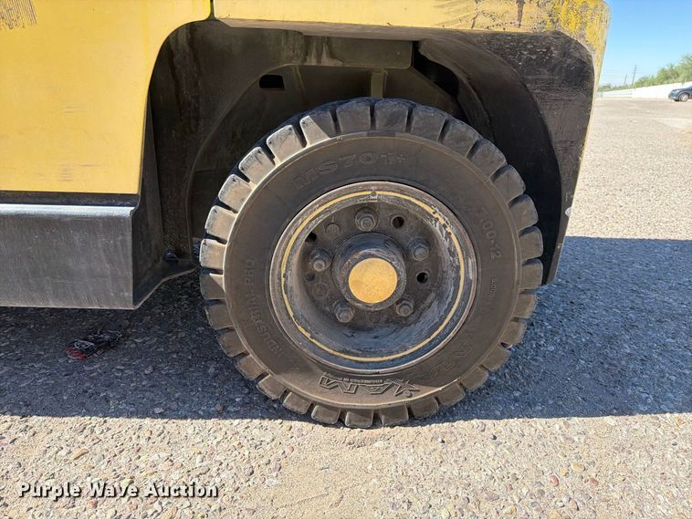 image for item YA5357 2002 Hyster H100XM forklift