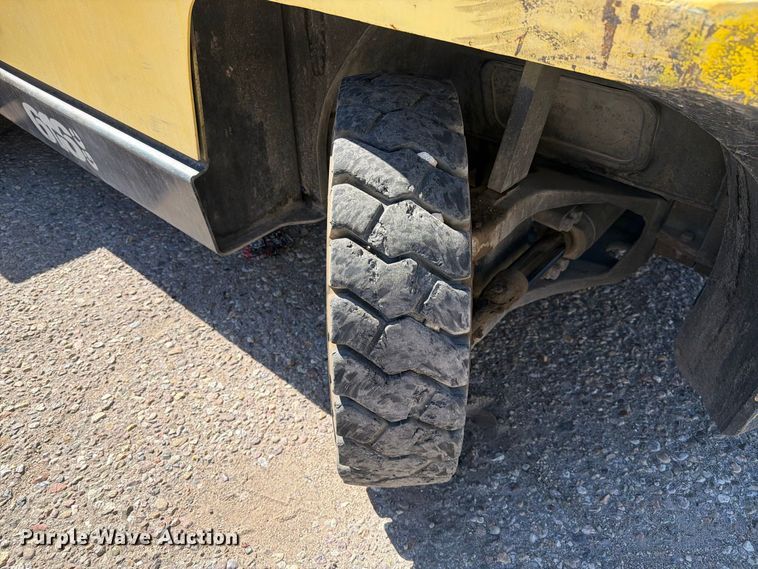 image for item YA5357 2002 Hyster H100XM forklift