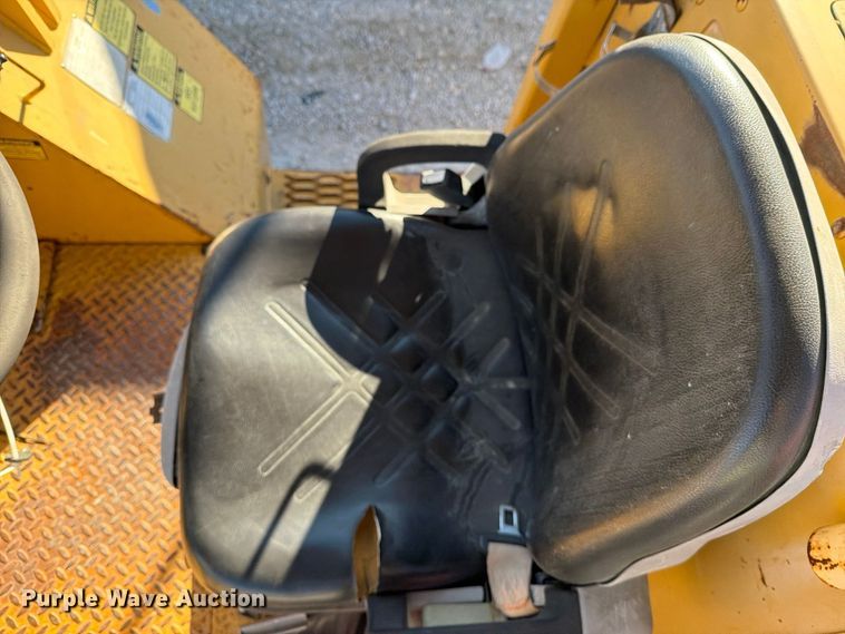 image for item YA5359 2016 Mastercraft MC0811126 forklift