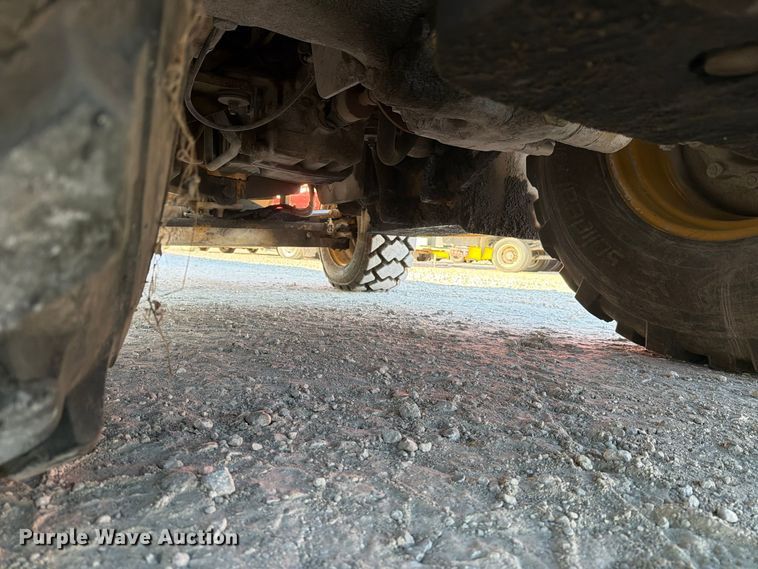 image for item YA5359 2016 Mastercraft MC0811126 forklift