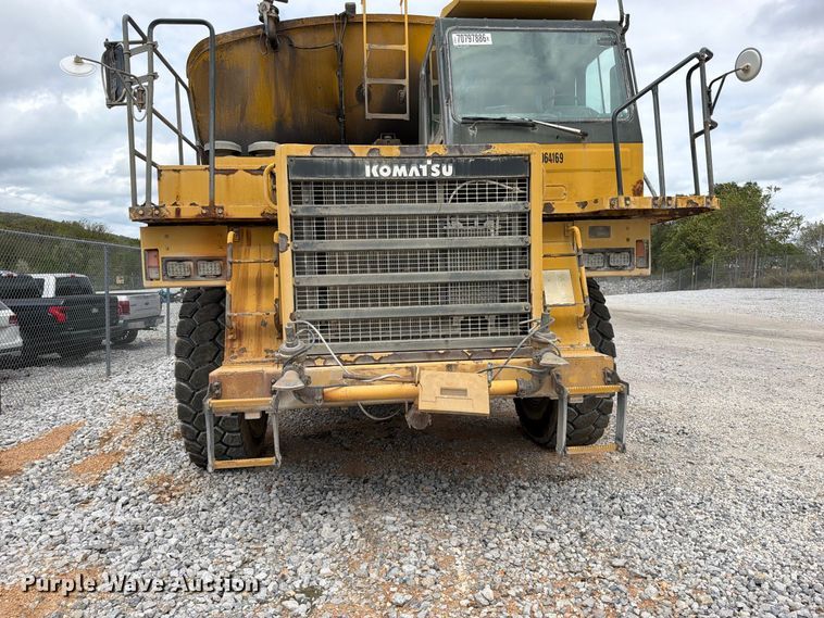 image for item YA5373 2004 Komatsu HD325-6 water truck