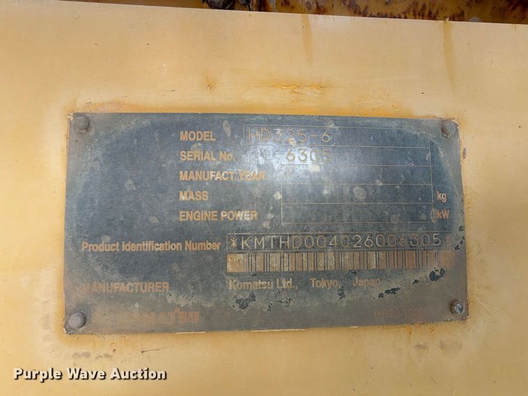 image for item YA5373 2004 Komatsu HD325-6 water truck
