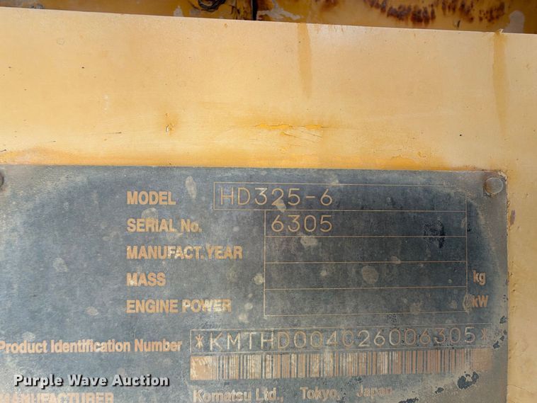 image for item YA5373 2004 Komatsu HD325-6 water truck