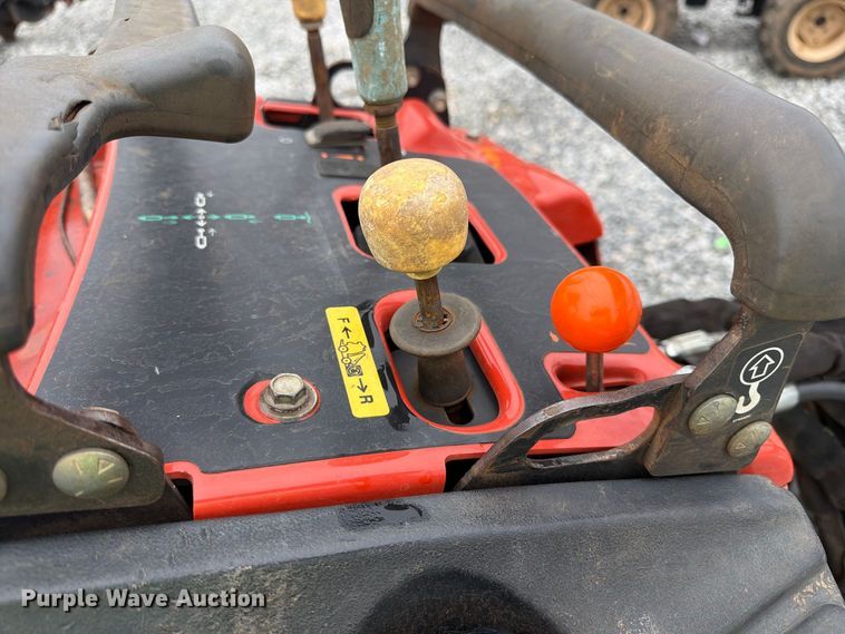 image for item YA5433 2013 Ditch Witch R300 cable plow
