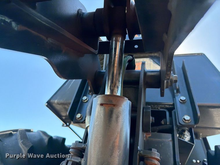 image for item YA5434 2017 Ditch Witch 410SX trencher