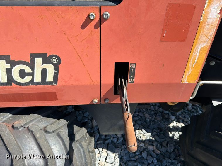 image for item YA5434 2017 Ditch Witch 410SX trencher