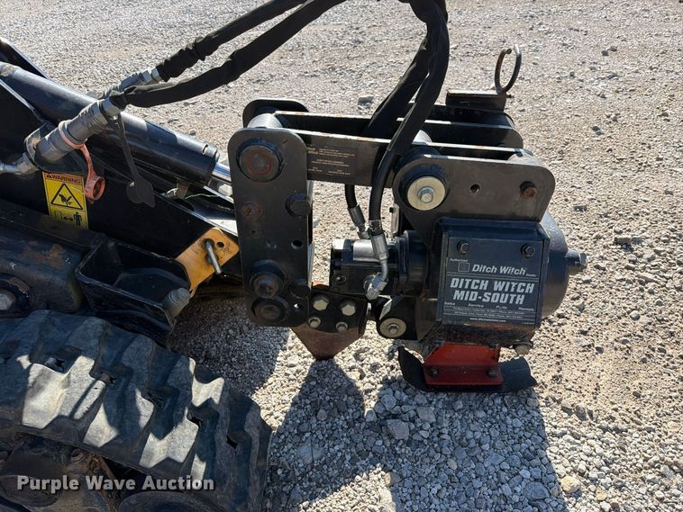 image for item YA5447 2018 Ditch Witch R300 cable plow