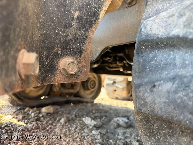 image for item YA5447 2018 Ditch Witch R300 cable plow