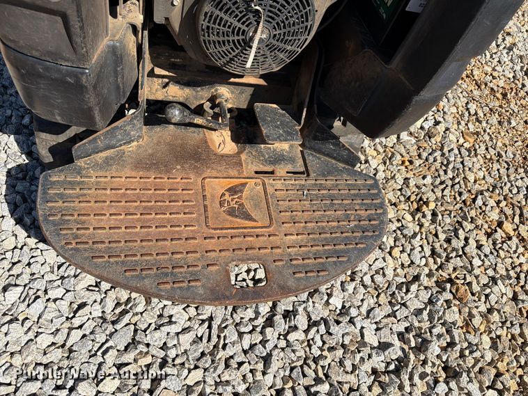 image for item YA5458 2015 Ditch Witch R300 cable plow