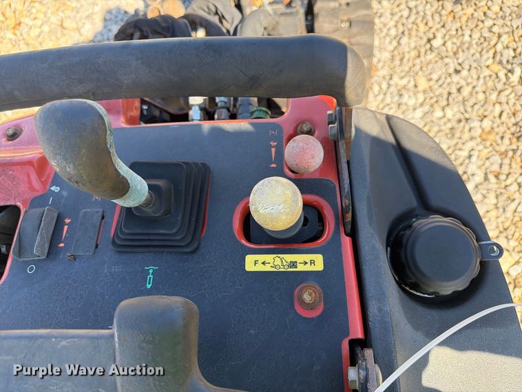 image for item YA5458 2015 Ditch Witch R300 cable plow