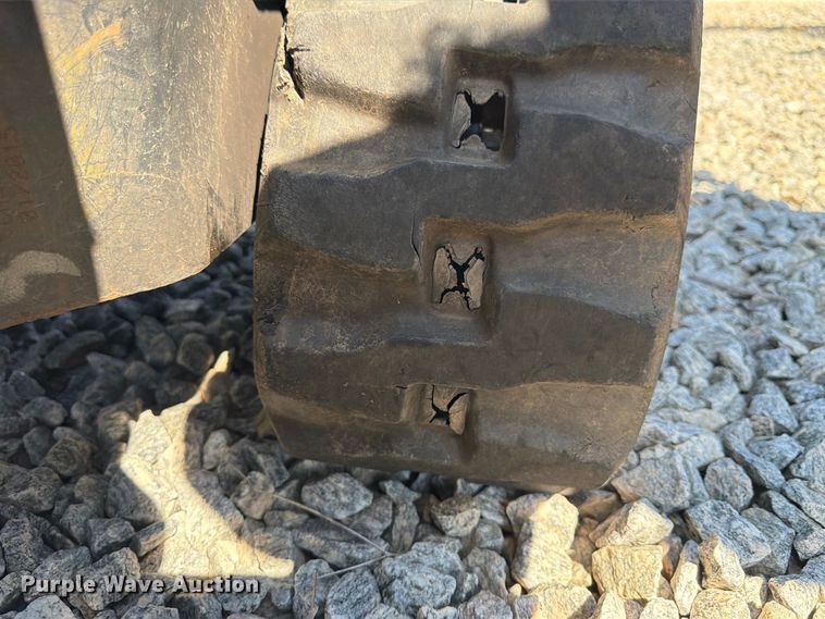 image for item YA5458 2015 Ditch Witch R300 cable plow
