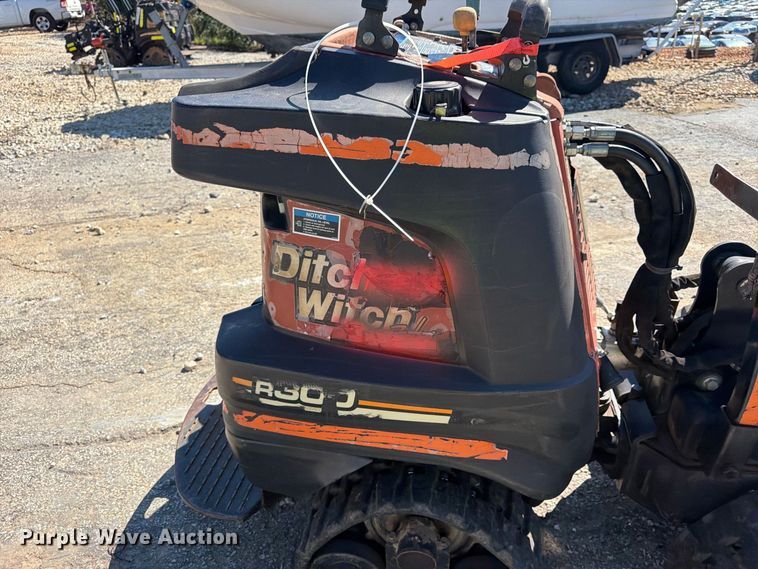 image for item YA5459 2015 Ditch Witch R300 cable plow
