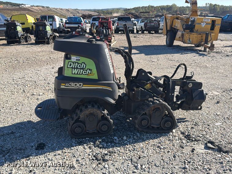 image for item YA5475 2016 Ditch Witch R300 cable plow