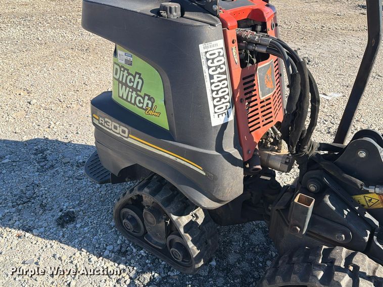 image for item YA5475 2016 Ditch Witch R300 cable plow