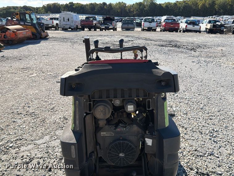 image for item YA5475 2016 Ditch Witch R300 cable plow