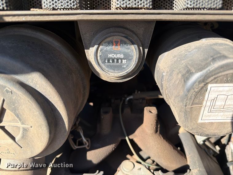 image for item YA5475 2016 Ditch Witch R300 cable plow