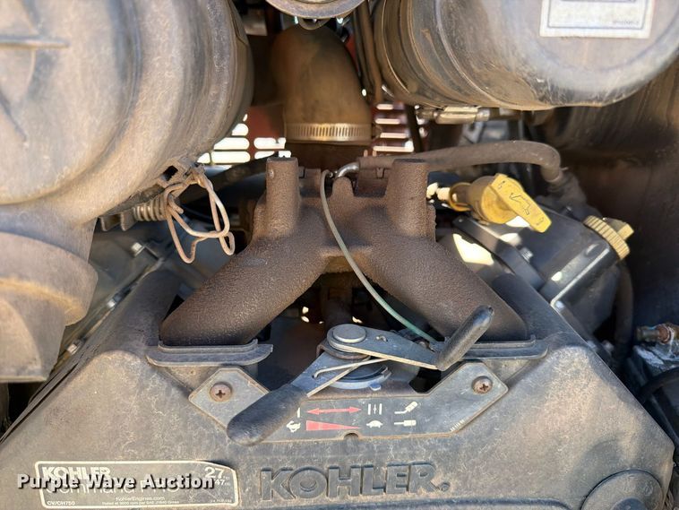 image for item YA5475 2016 Ditch Witch R300 cable plow