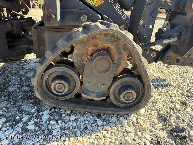 image for item YA5475 2016 Ditch Witch R300 cable plow