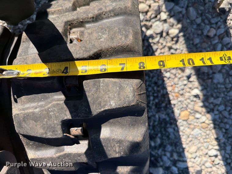 image for item YA5475 2016 Ditch Witch R300 cable plow