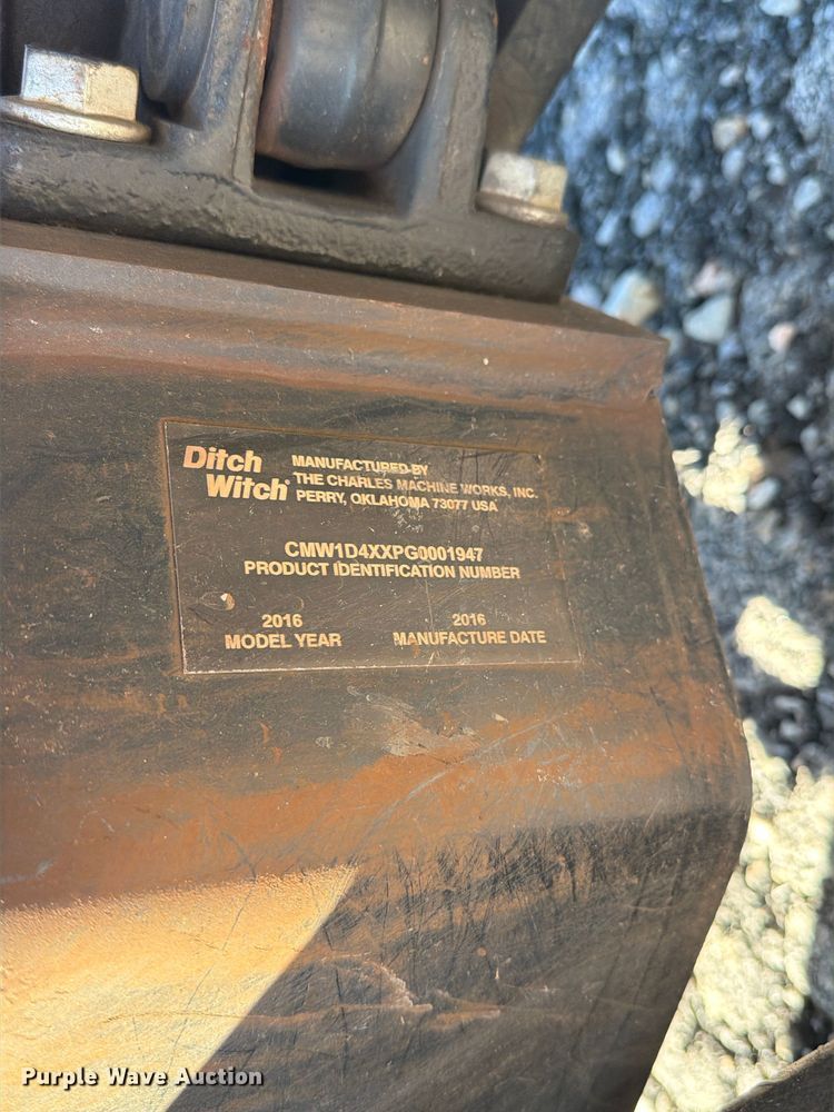 image for item YA5475 2016 Ditch Witch R300 cable plow