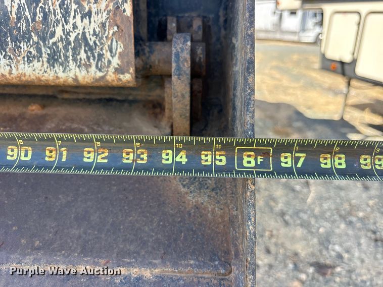 image for item YA5478 2019 Mack Granite dump truck