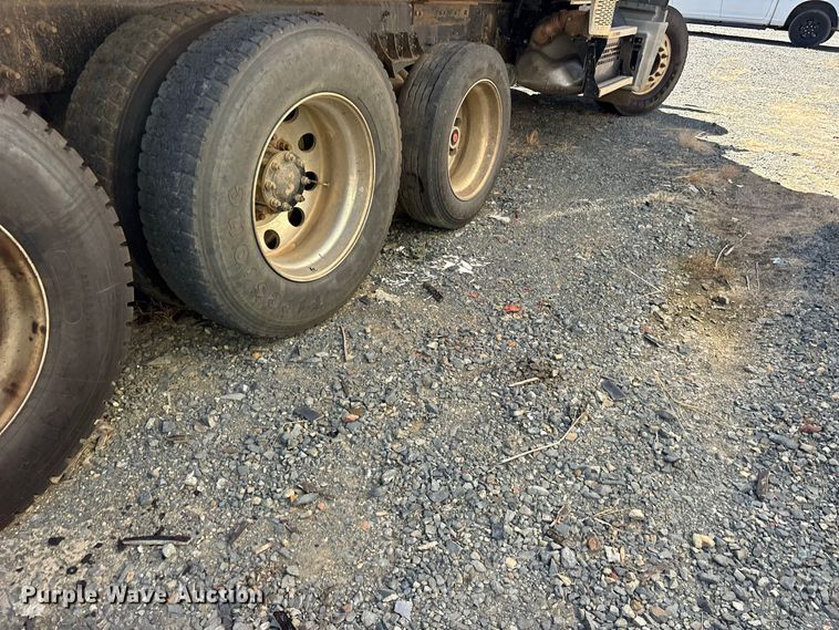 image for item YA5478 2019 Mack Granite dump truck