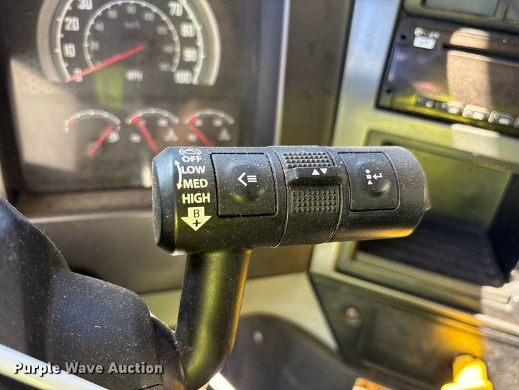 image for item YA5478 2019 Mack Granite dump truck