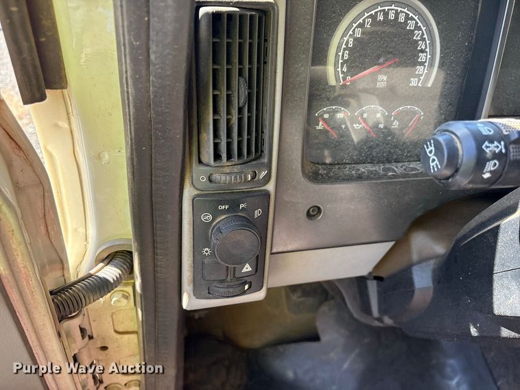 image for item YA5478 2019 Mack Granite dump truck