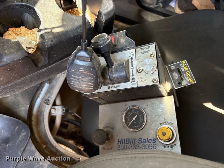 image for item YA5478 2019 Mack Granite dump truck
