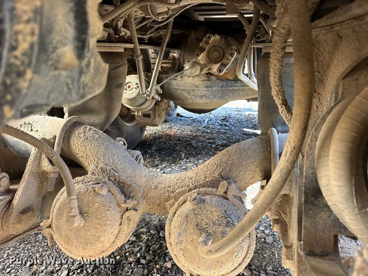 image for item YA5478 2019 Mack Granite dump truck