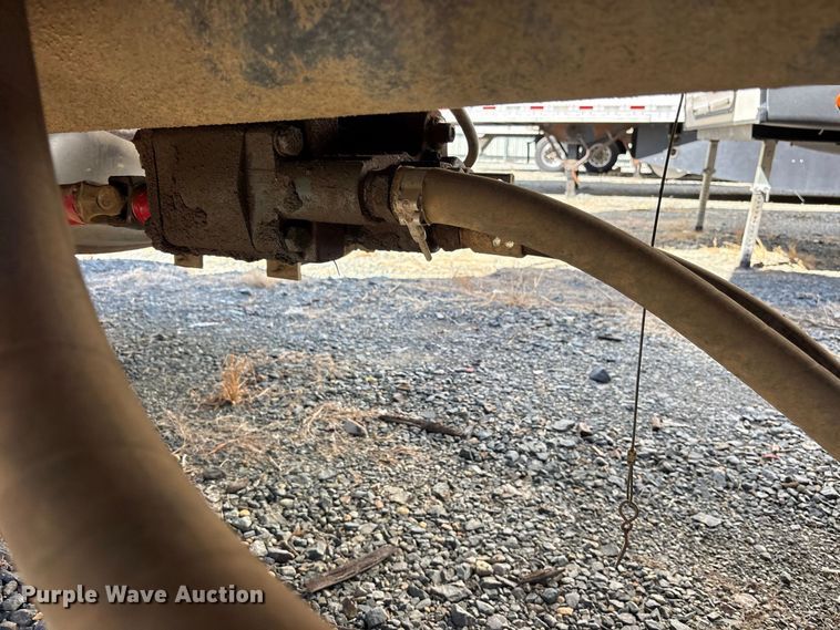 image for item YA5478 2019 Mack Granite dump truck