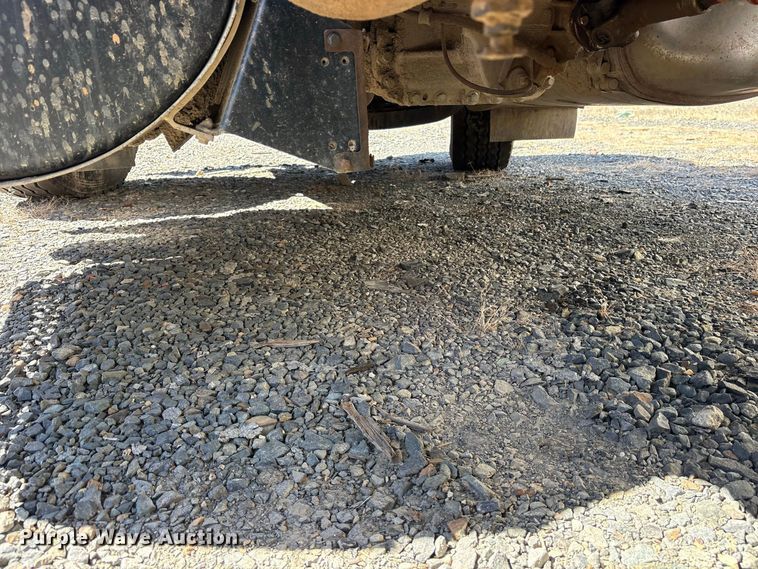 image for item YA5478 2019 Mack Granite dump truck