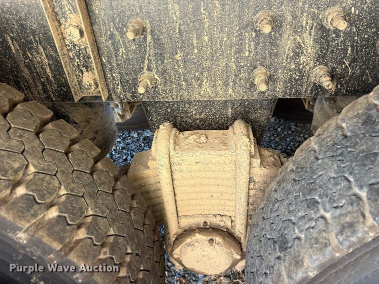 image for item YA5478 2019 Mack Granite dump truck