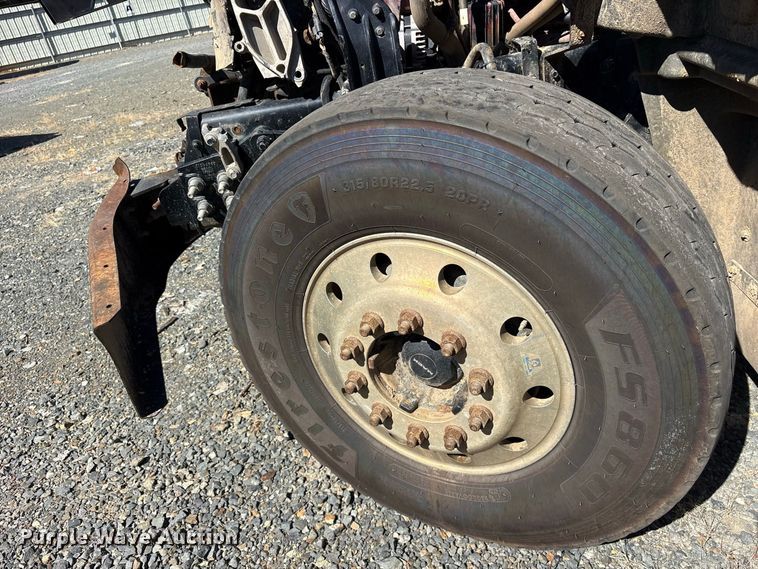 image for item YA5478 2019 Mack Granite dump truck