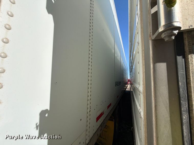 image for item YA5517 2005 Wabash DVCVHPC dry van trailer