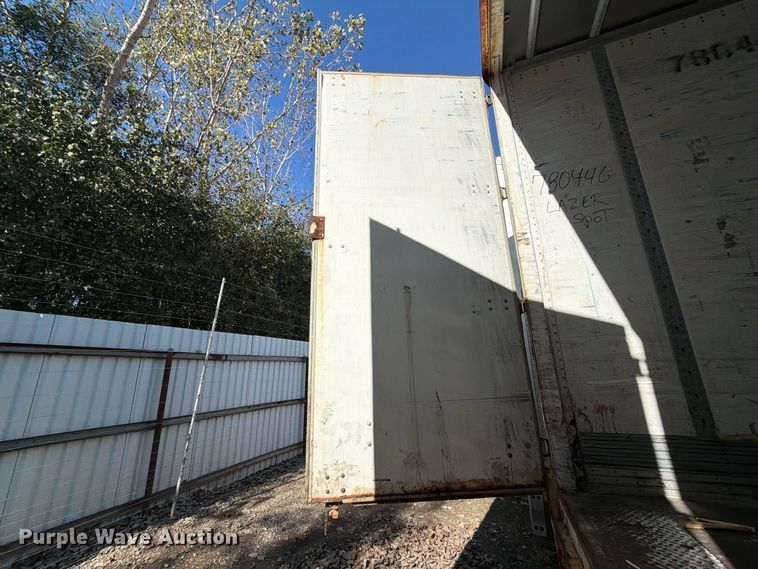 image for item YA5517 2005 Wabash DVCVHPC dry van trailer