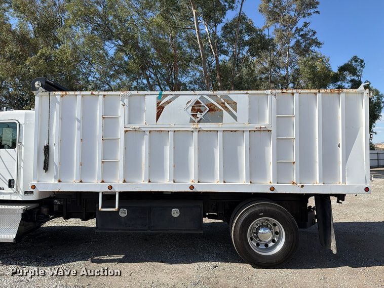 image for item YA5554 2014 Kenworth T270 dump truck