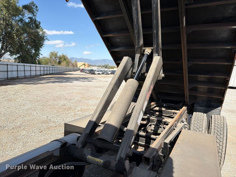 image for item YA5554 2014 Kenworth T270 dump truck