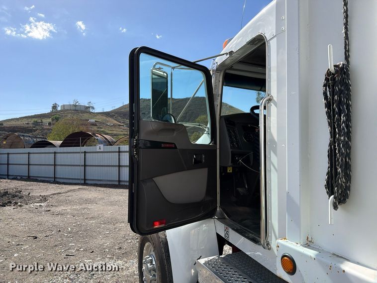 image for item YA5554 2014 Kenworth T270 dump truck