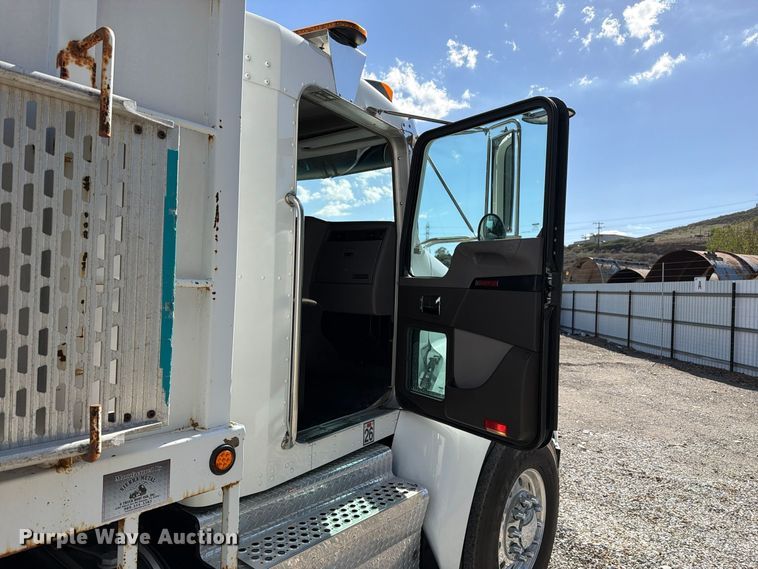 image for item YA5554 2014 Kenworth T270 dump truck