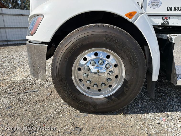 image for item YA5554 2014 Kenworth T270 dump truck