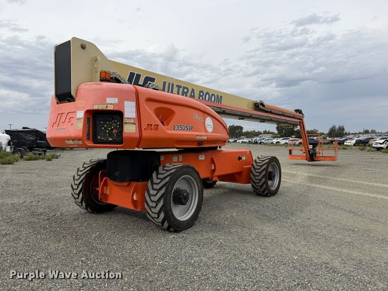 image for item YA5658 2007 JLG 1350SJP boom lift