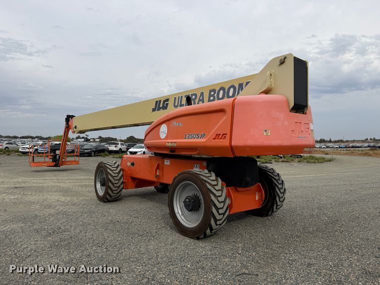 image for item YA5658 2007 JLG 1350SJP boom lift