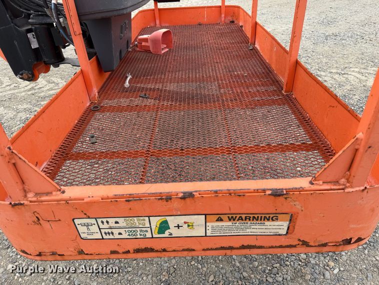 image for item YA5658 2007 JLG 1350SJP boom lift