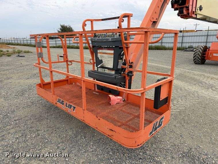 image for item YA5658 2007 JLG 1350SJP boom lift