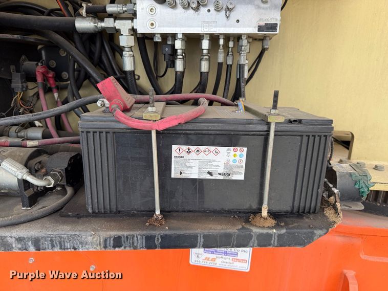 image for item YA5658 2007 JLG 1350SJP boom lift