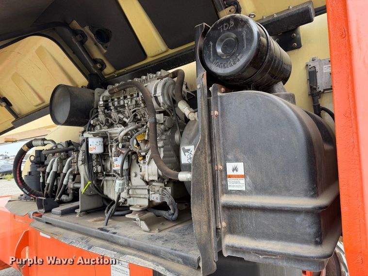 image for item YA5658 2007 JLG 1350SJP boom lift